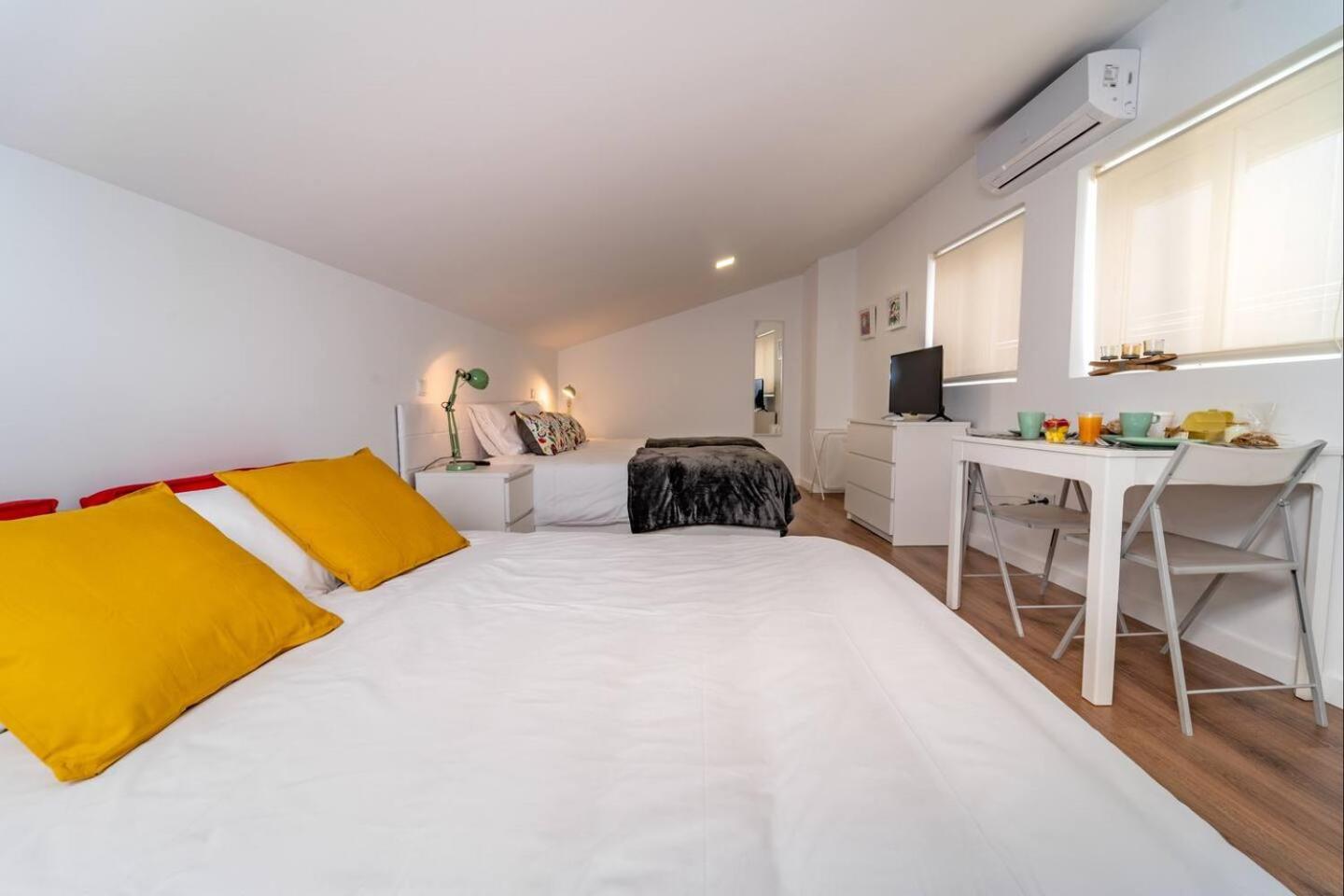 Praca Velha Ii - Estudio No Centro De Apartamento Braga